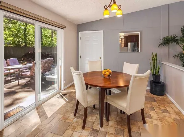 2112 145th Ave SE, Bellevue, WA 98007
