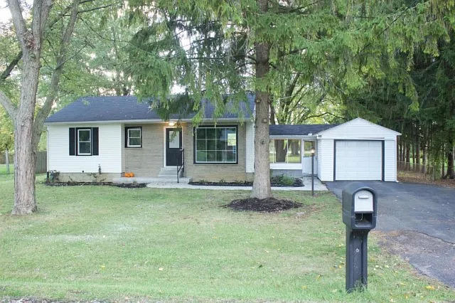 455 Kilbury Rd photo 1