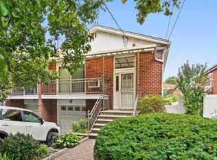 2455 Delanoy Ave, Bronx, NY 10469