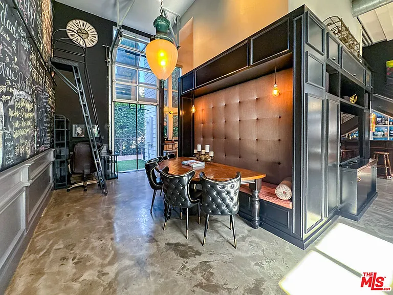 1037 N Laurel Ave #10B — Photo 4