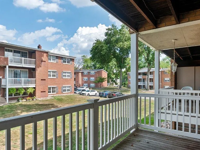 Strafford Station Apartment Homes — Photo 13