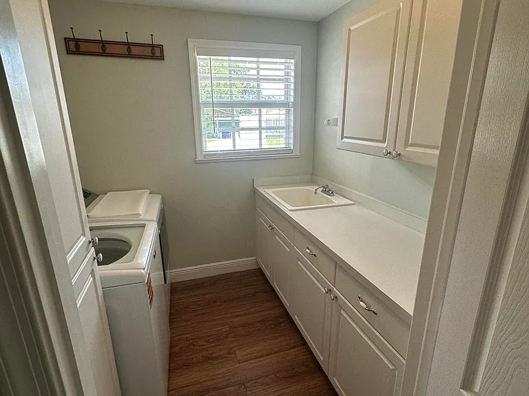 9322 SE Athena St — Photo 17