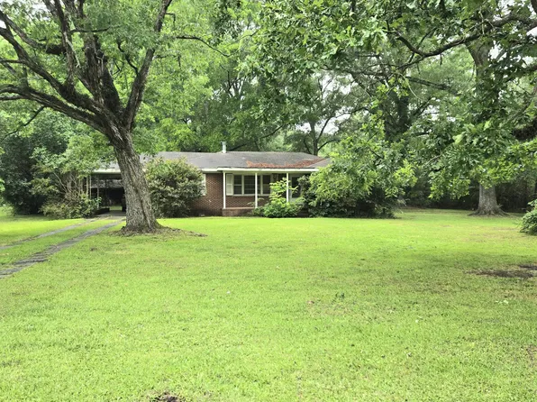 5460 Gardnerville Road, Ayden, NC 28513