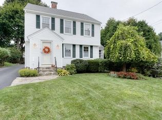 4 Saint Marks Rd, Worcester, MA 01606