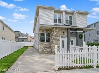 5 White St, Staten Island, NY 10305