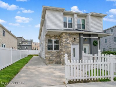 5 White St, Staten Island, NY, 10305