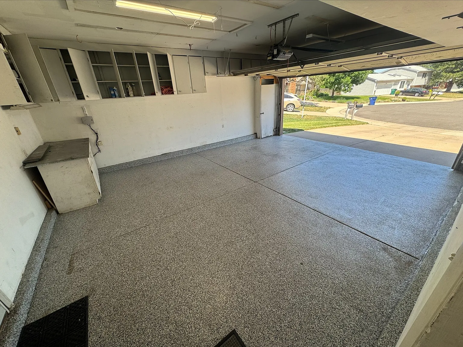 3 bed, 1376 sqft, $3,100 — Photo 2