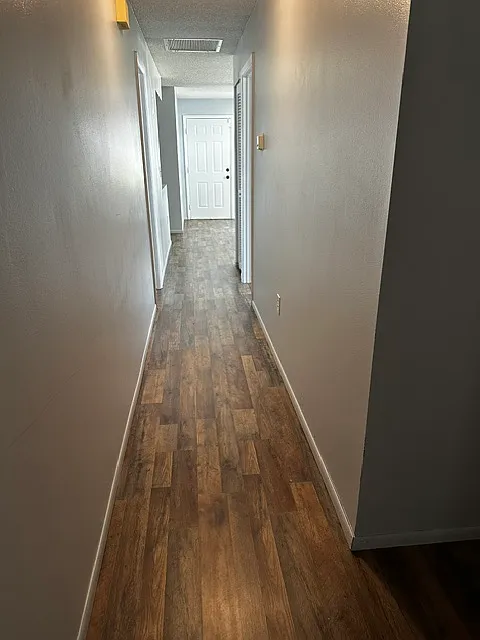 2 bed, 1000 sqft, $1,800 — Photo 4