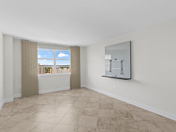 3rd image of 2801 NE 183rd St #2801W1603