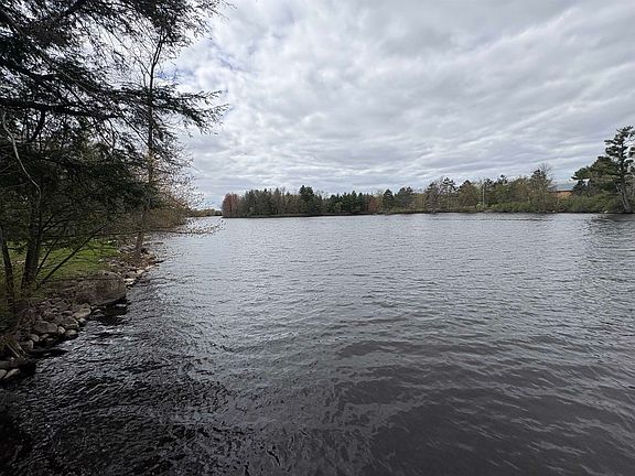 5th image of W11030 Riverside Rd