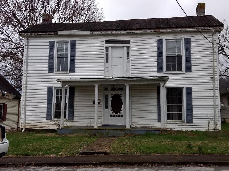 1st image of 1028 Shelby St