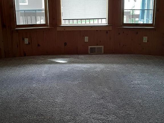 2nd image of 408 N 22nd Ave W