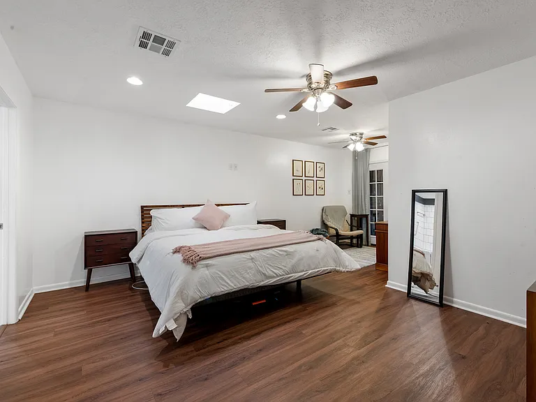 2907 Broadmoor Dr — Photo 13