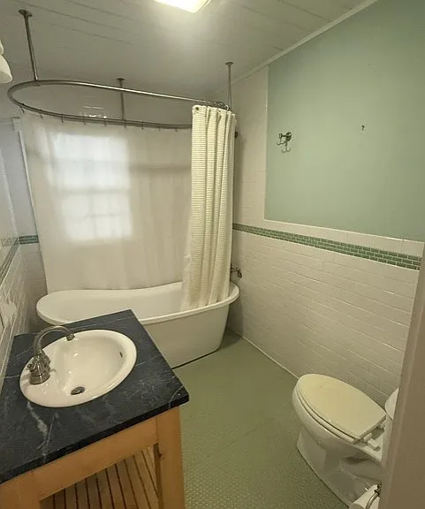 1226 W Prospect Rd — Photo 34