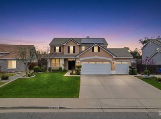 10017 Roehampton Ave, Bakersfield, CA 93312