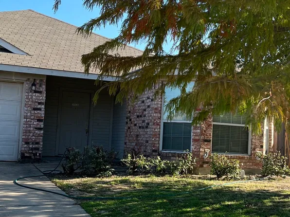 142 Old Settlers Trl, Waxahachie, TX 75167
