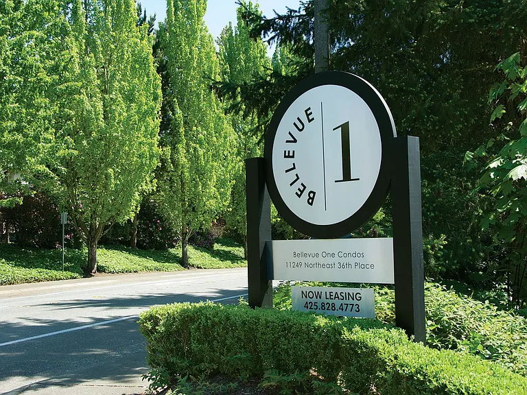 Bellevue One Condo Apartments — Photo 15