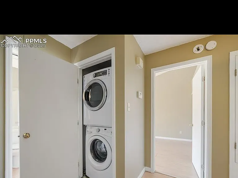 3656 Iguana Dr — Photo 2
