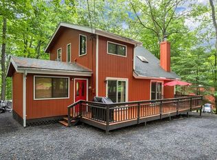 119 Shannon Ct, Bushkill, PA 18324