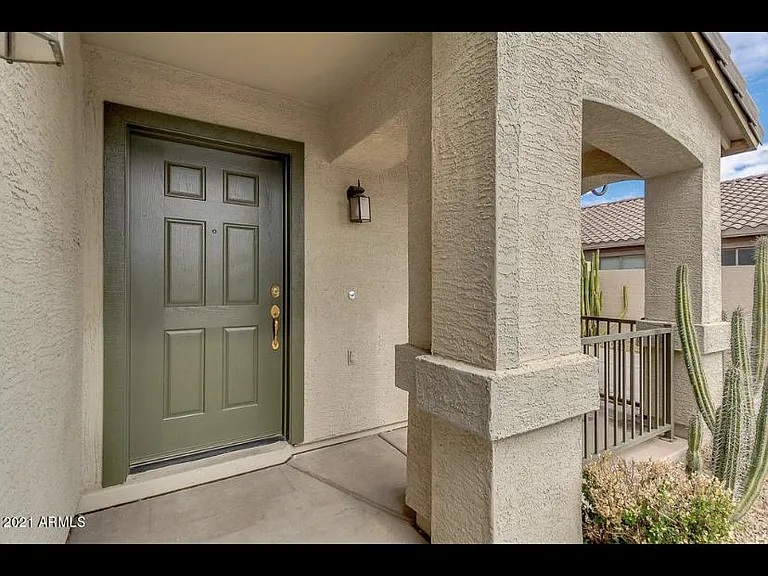 3320 E Elgin St — Photo 7