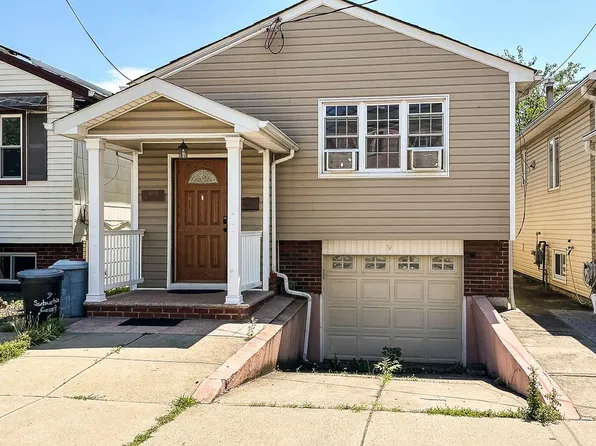 9 Suburbia Ct, Jersey City, NJ 07305