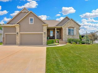1619 N Lakeside Dr, Andover, KS 67002
