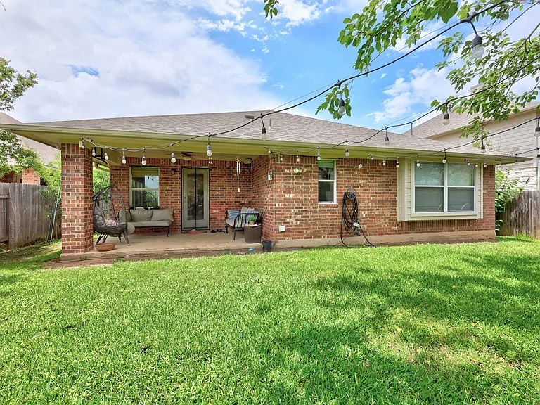 15609 Royal Dublin Dr — Photo 29