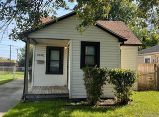 5839 Hazel St, Taylor, MI 48180