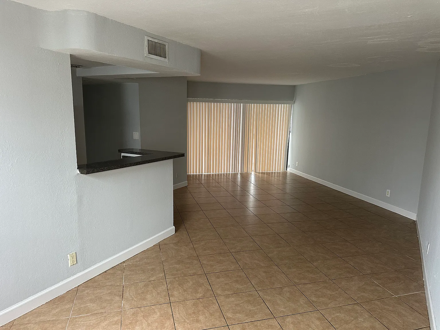 1 bed, 775 sqft, $1,500 — Photo 3