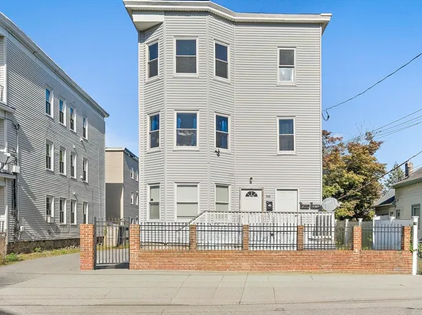 357-361 Howard St, Lawrence, MA 01841