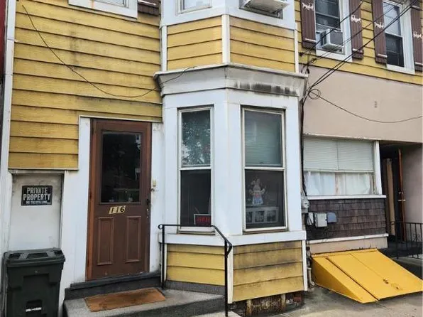 116 W Main St, Bath, PA 18014