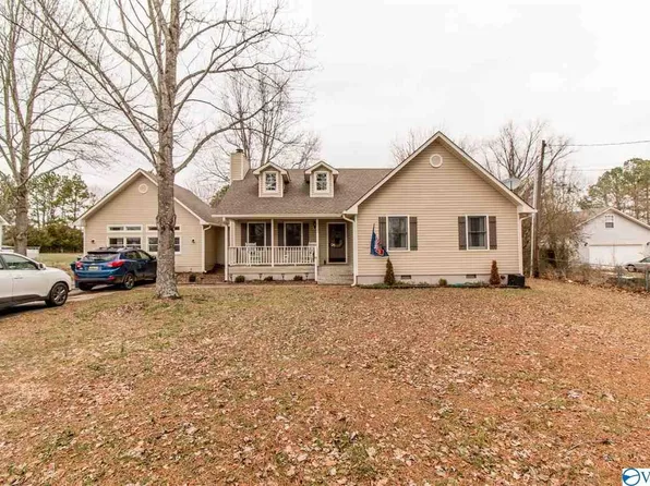 2123 Ready Section Rd, Toney, AL 35773