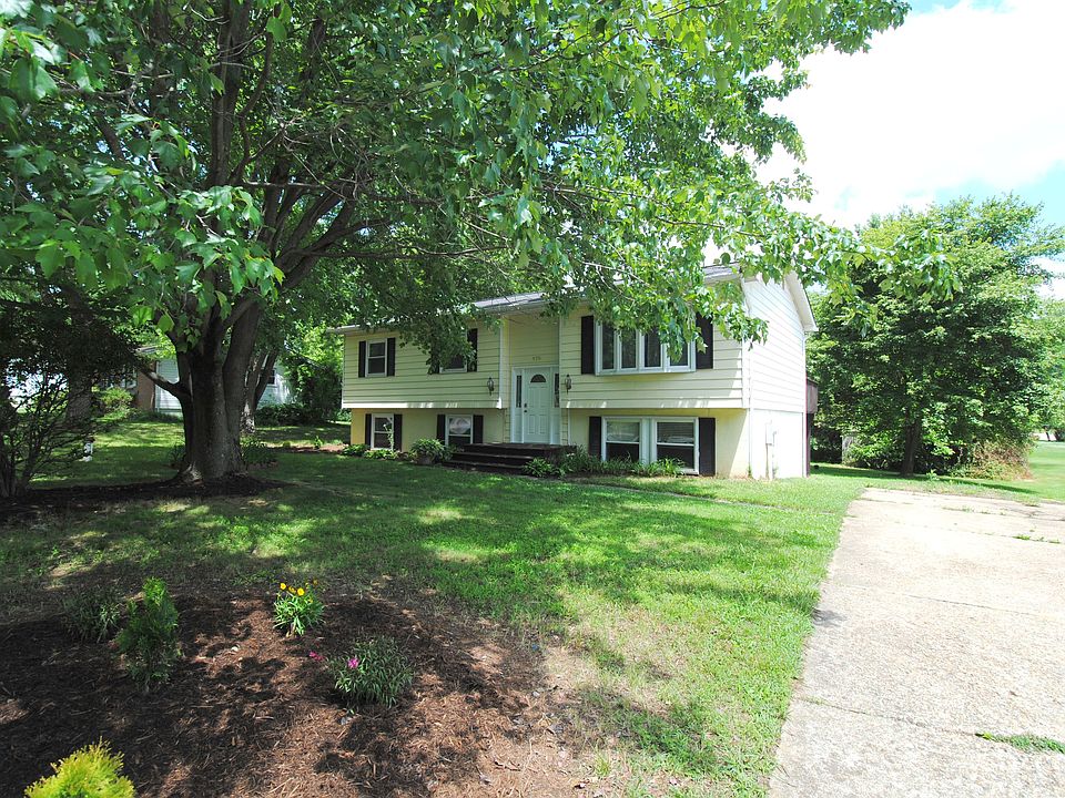 2nd image of 878 Marengo St