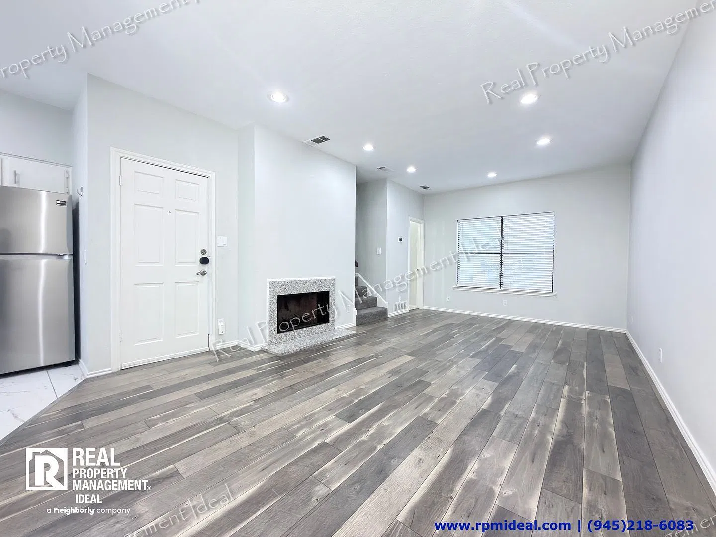 2 bed, 2.0 bath, 878 sqft, $1,599 — Photo 4