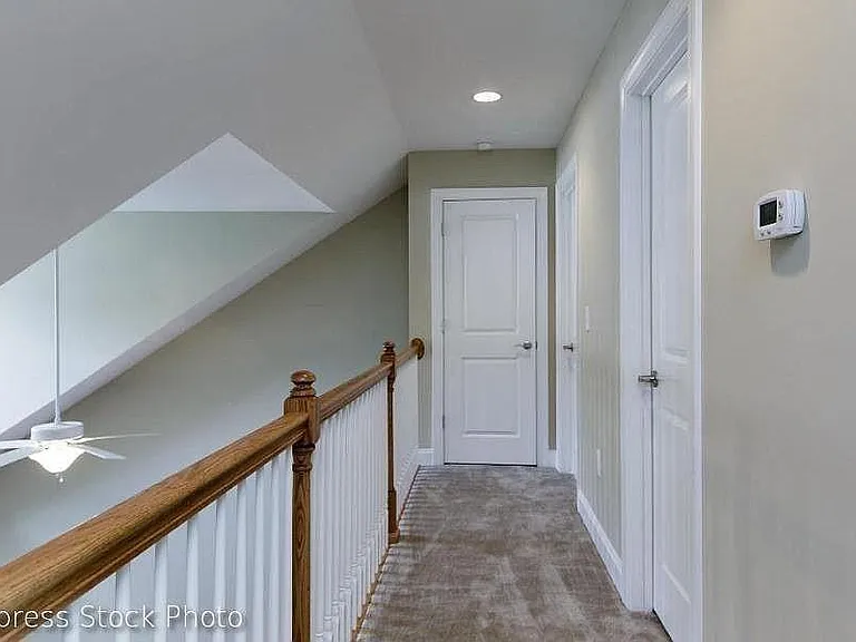 111 Cypress Cir — Photo 12