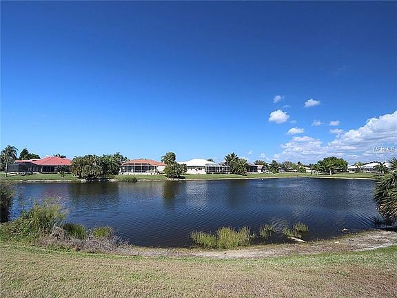 5th image of 17504 Tuxpan Ln