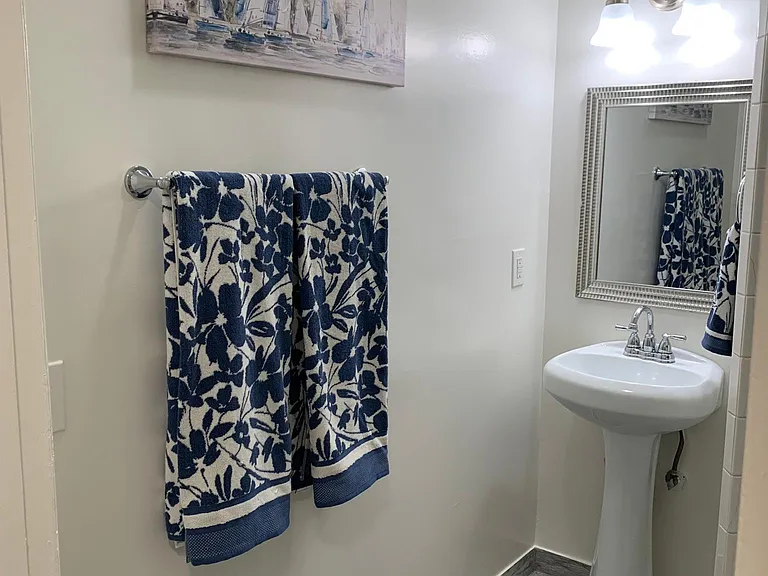 22608 Ocean Ave — Photo 9