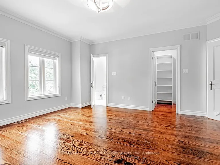 8 York Rd — Photo 28