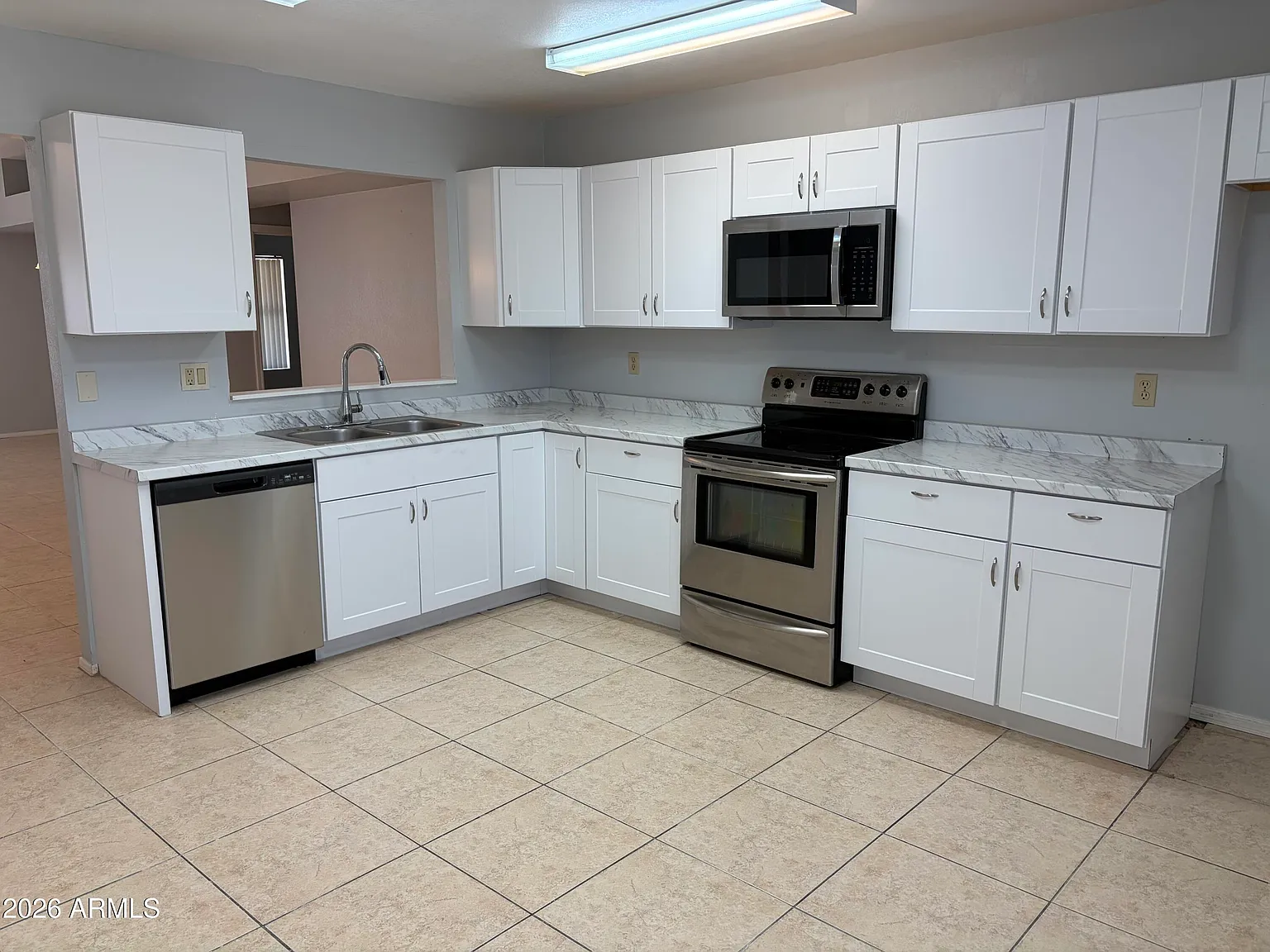 3 bed, 2.0 bath, 1608 sqft, $2,450 — Photo 4