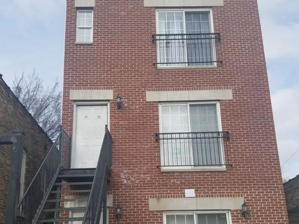 3542 W Cermak Rd #1