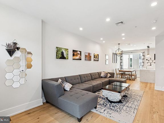 5th image of 1305 N 27th St #5