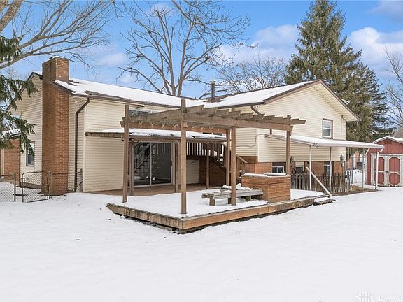 4th image of 84 Waterford Dr