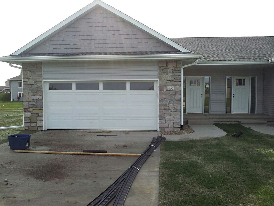 1st image of 1535 Cedar Springs Dr