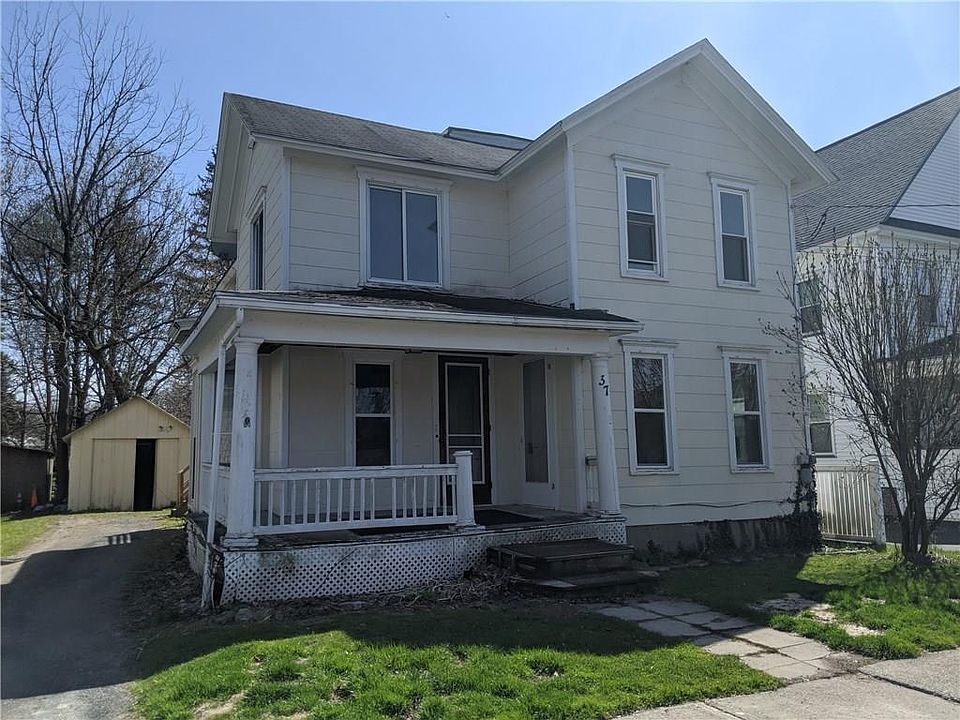 1st image of 37 W Main St