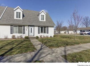 47 Shelly Dr, Springfield, IL 62702