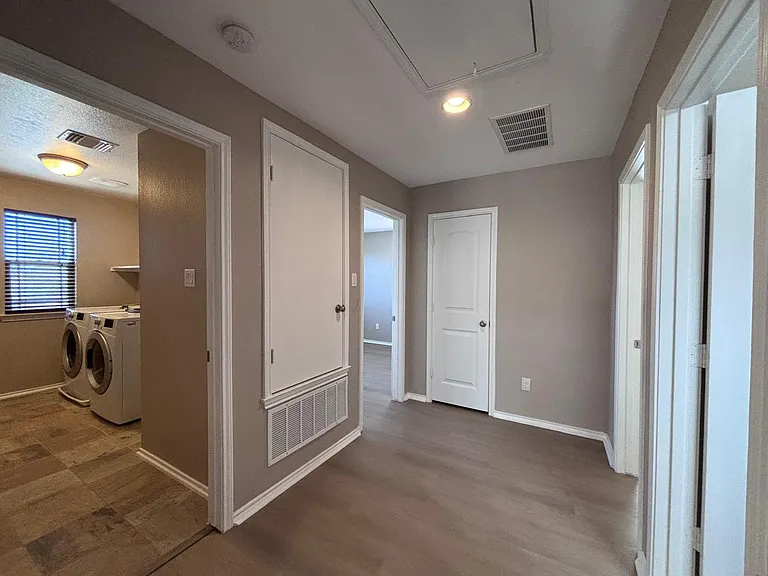 1405 Berlin Ln — Photo 17