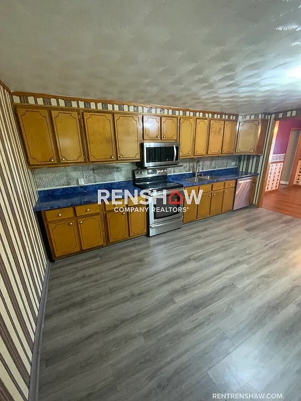 2 bed, 1.0 bath, 1152 sqft, $1,000 — Photo 2