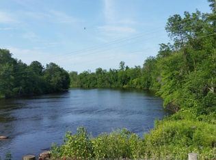 5714 Chicken Shack Rd, Oconto, WI 54153