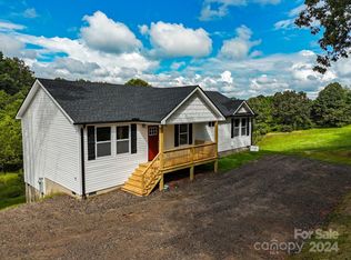 7 Greenridge Rd, Weaverville, NC 28787