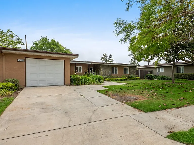 Bard Estates - Military Housing — Photo 10